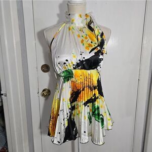 Monaco sleeveless neck tie blouse size small